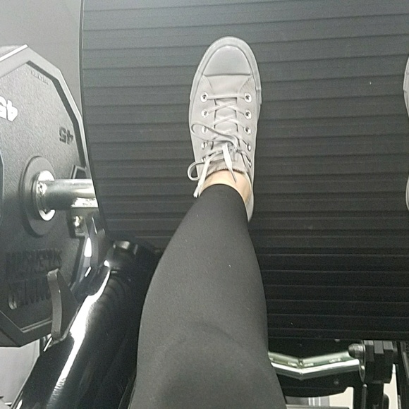 Meet your Posher, Amanda - Picture 1 of 1